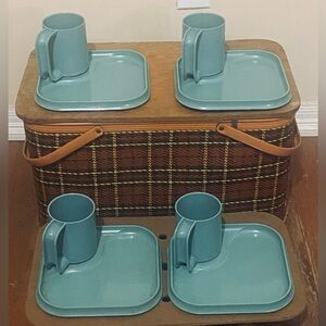 1950’s REDMON, PERU picnic set, complete, basket, dishes, platform, rare!